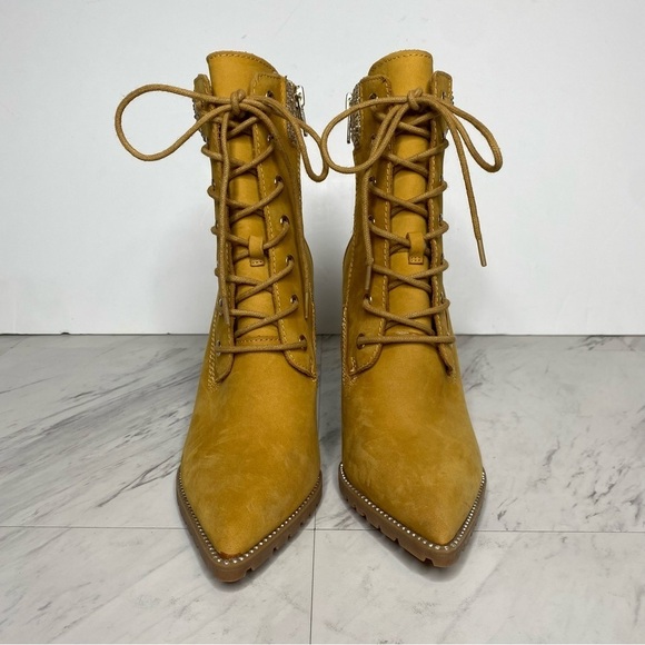 New! Steve Madden Karmen Lace Up Pointed Toe Heeled Bootie 7 1/2 M - Picture 2 of 14